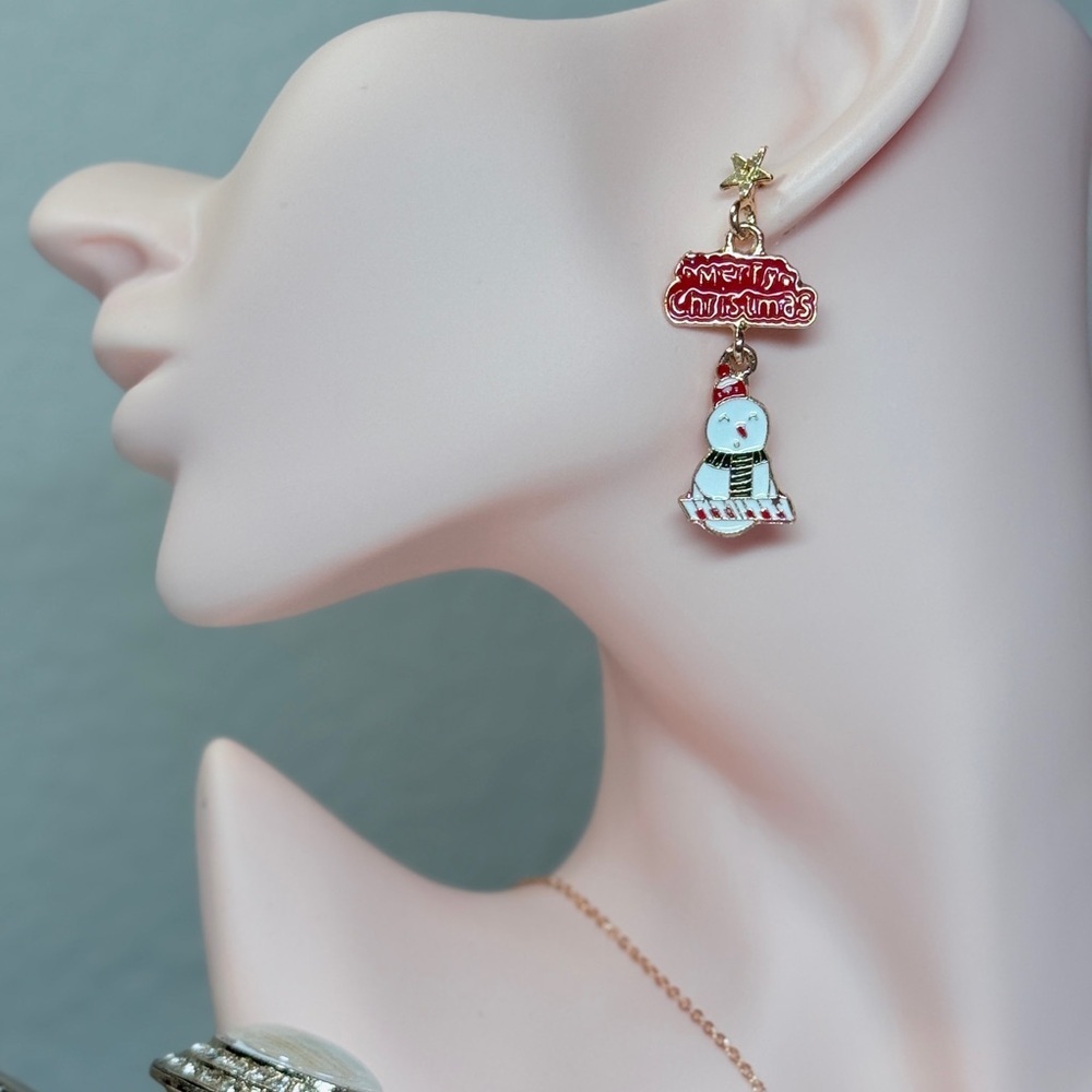 Snowman Christmas Earrings ⛄️ - Picture 5 of 7